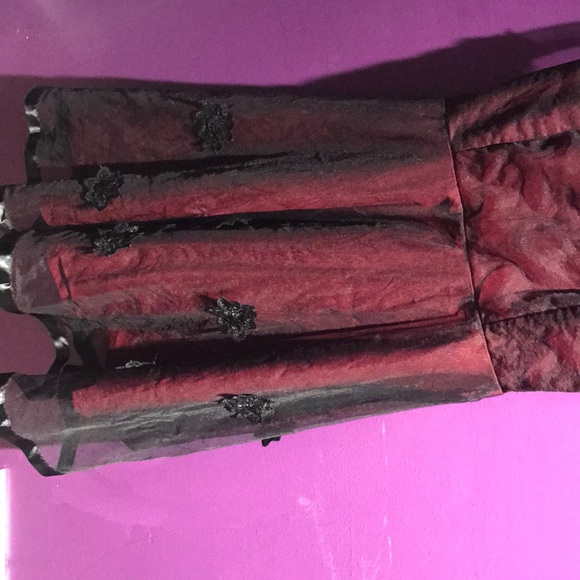 Slimming alternative dress - Picture 2 of 4